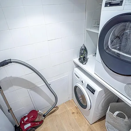 Modern Luxury Just Steps From The Sea