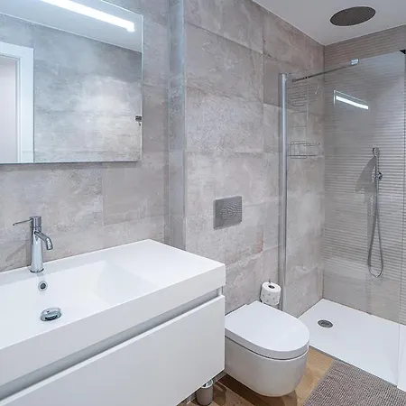 Apartament Modern Luxury Just Steps From The Sea *